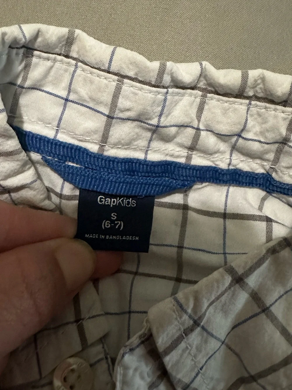 GAP light gray